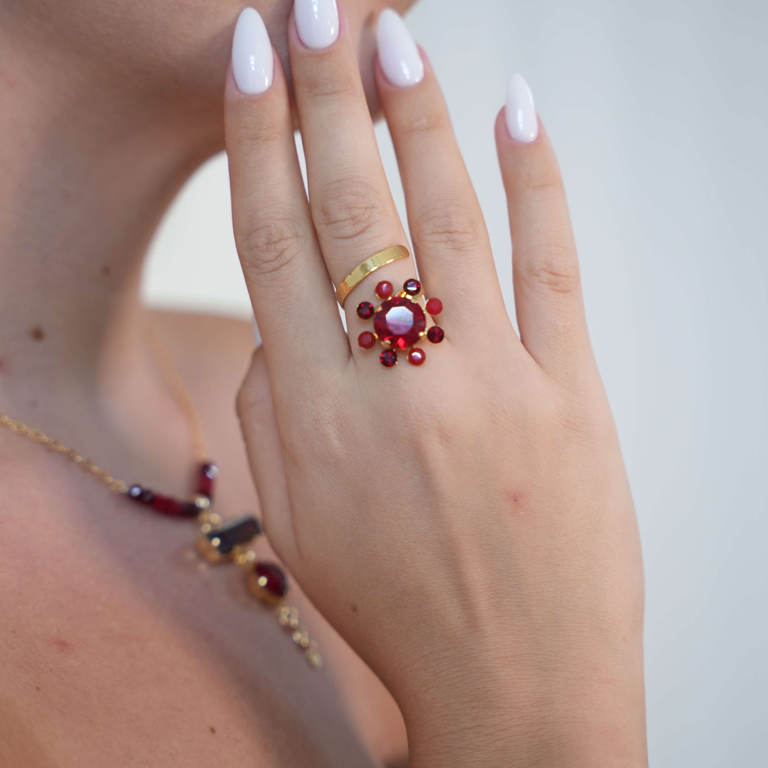 טבעת שמש מאירה - אדום