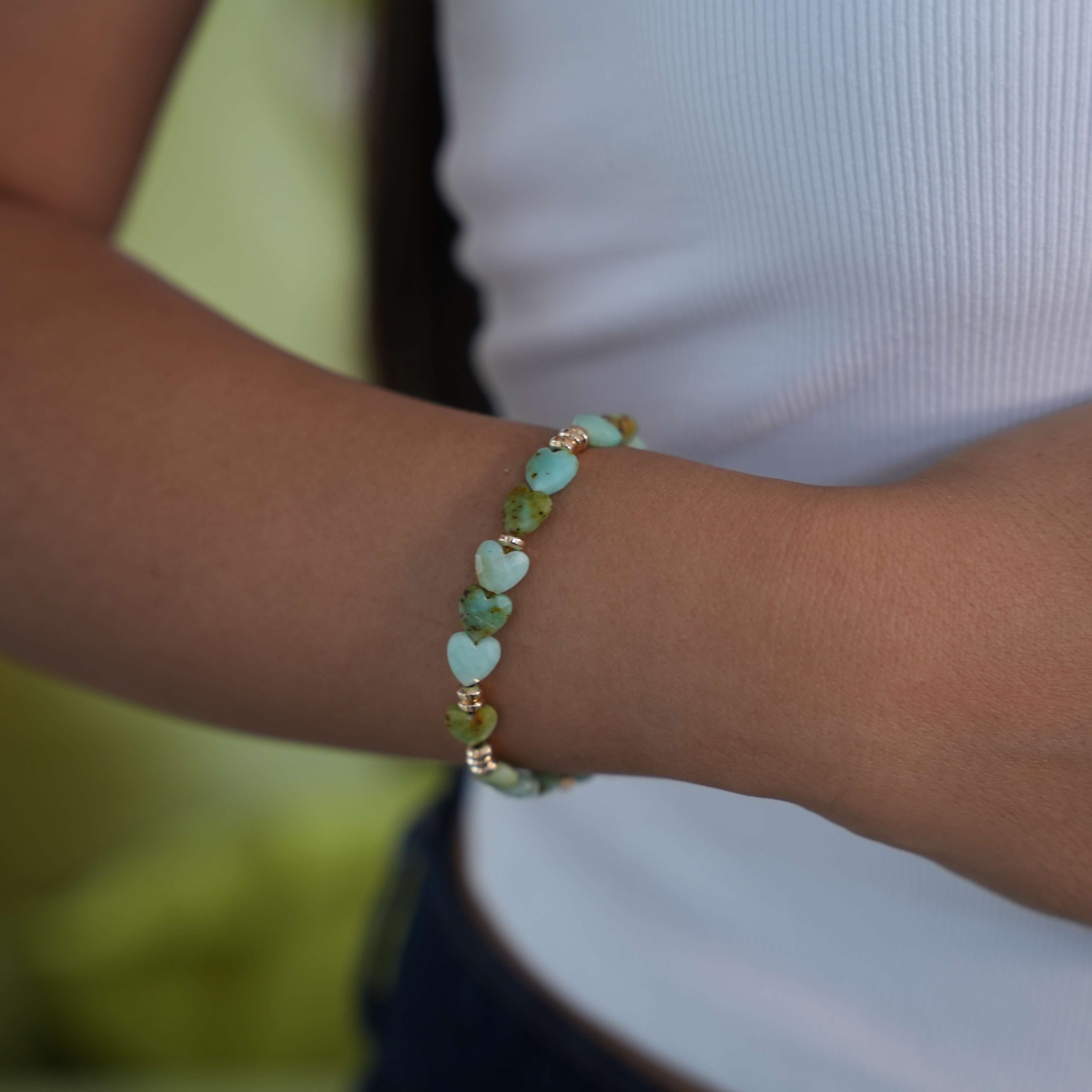 צמיד לבבות - טורקיז אמזונייט